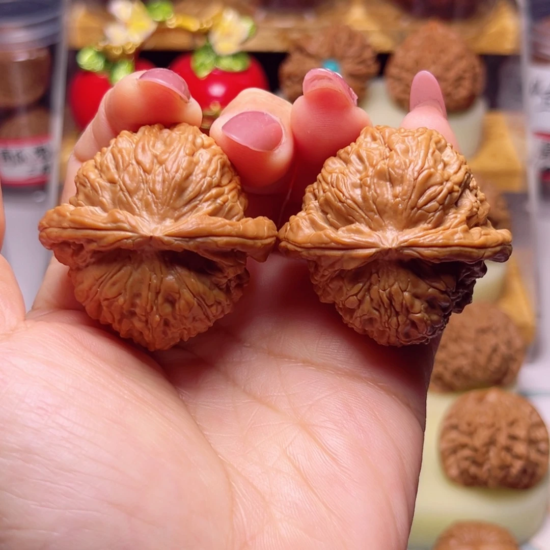 文玩核桃吊坠43尺全品白狮子