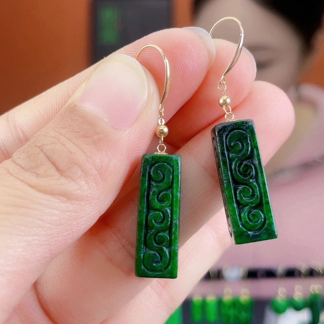 翡翠18K金镶嵌耳饰