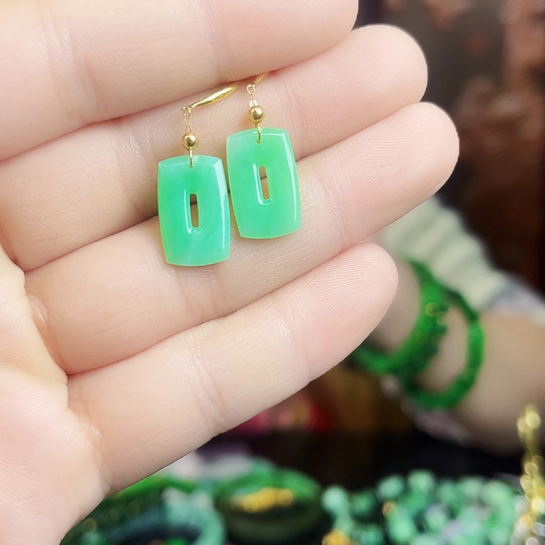 翡翠颈饰18K金镶嵌耳饰