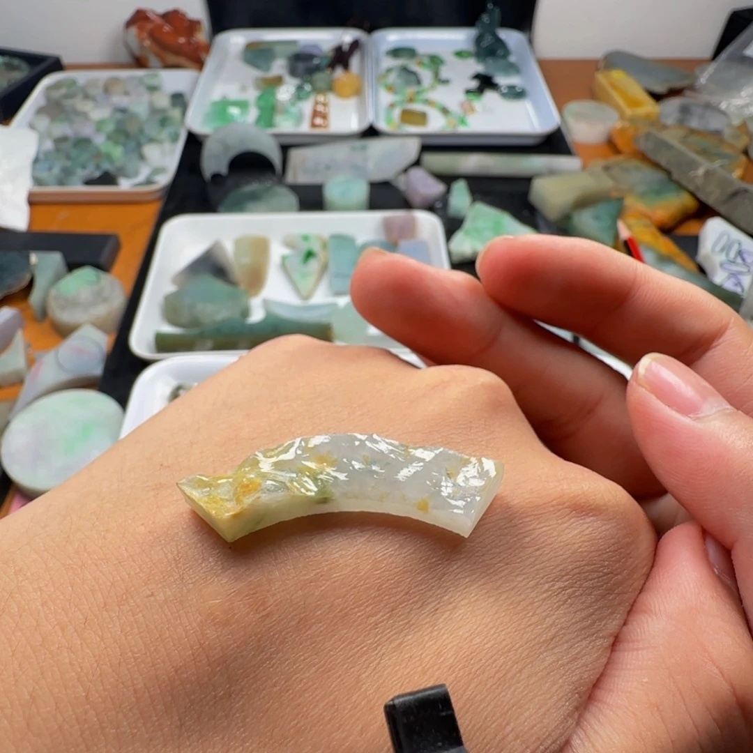 定制翡翠未镶嵌材料