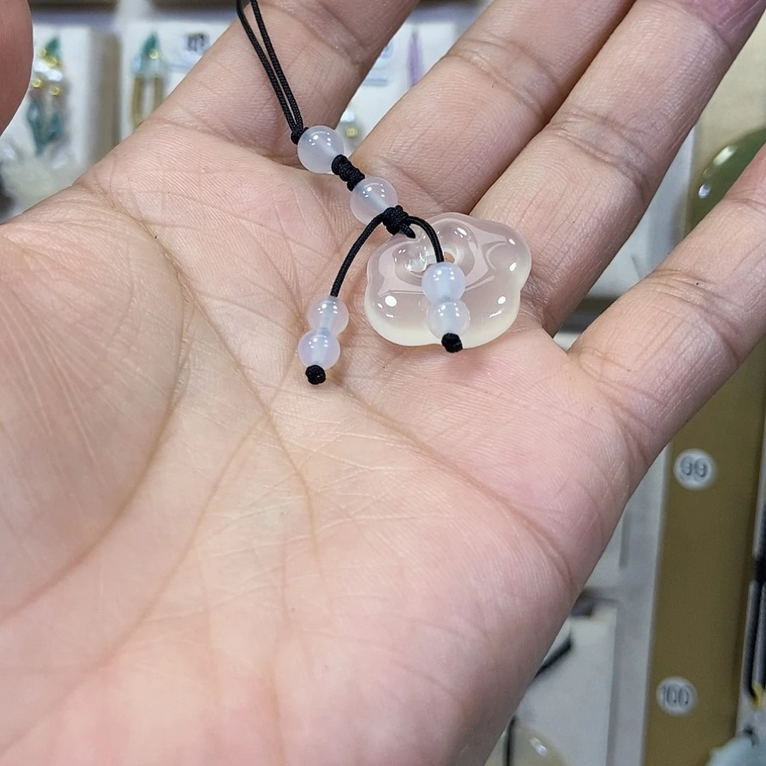 玛瑙/玉髓颈饰未镶嵌?**Ý