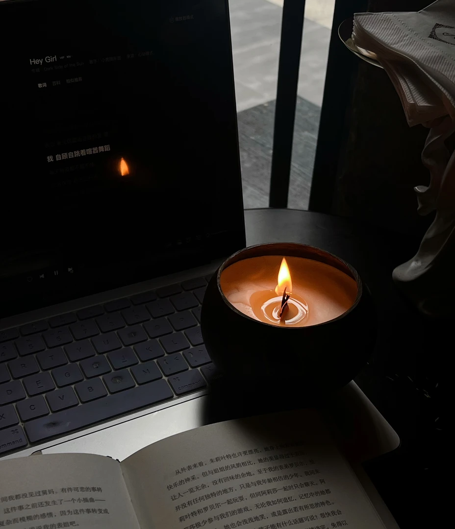 家居氛围物件生日礼物情人节礼物小众高级香薰蜡烛