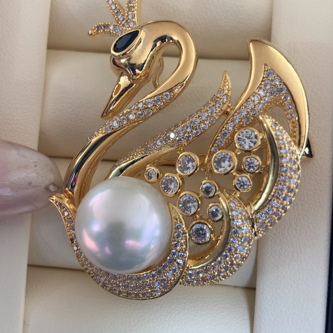 未镶嵌胸饰淡水珍珠