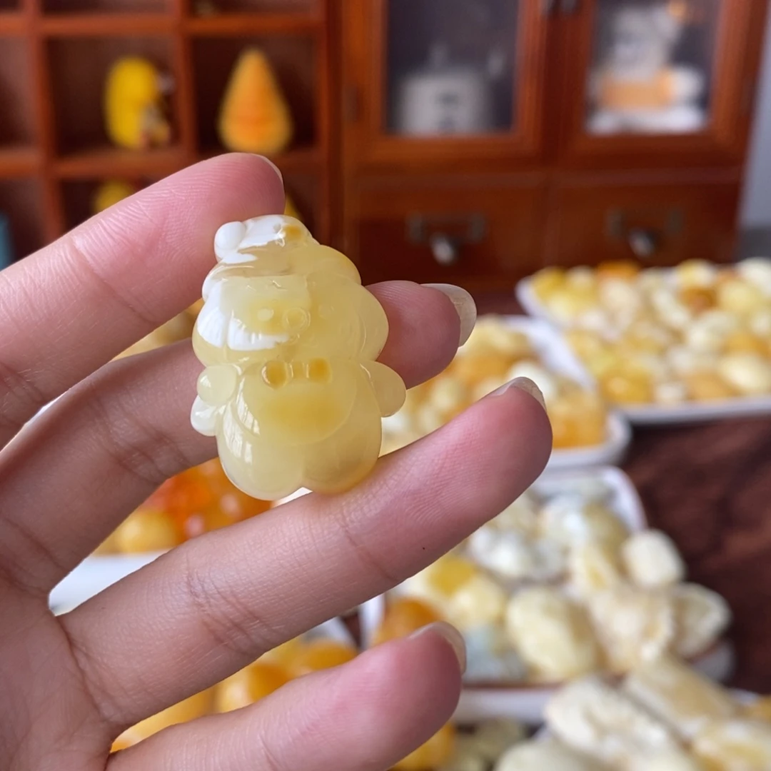 未镶嵌颈饰琥珀蜜蜡小牌子