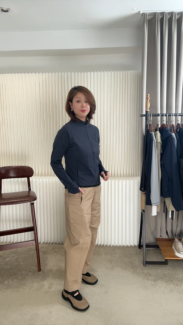 涛姐服饰 25年早秋新款 立领简约款拉链短外套FM251675