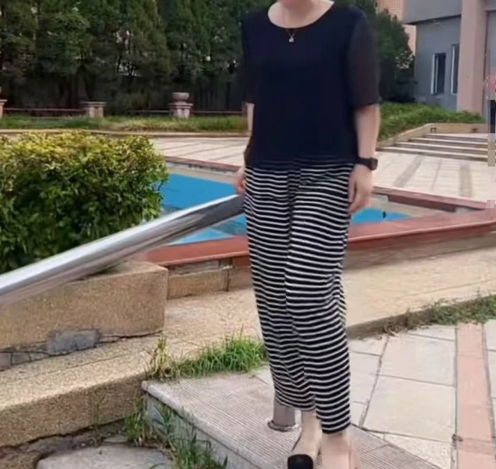 时尚潮流百搭精品女装dgd342