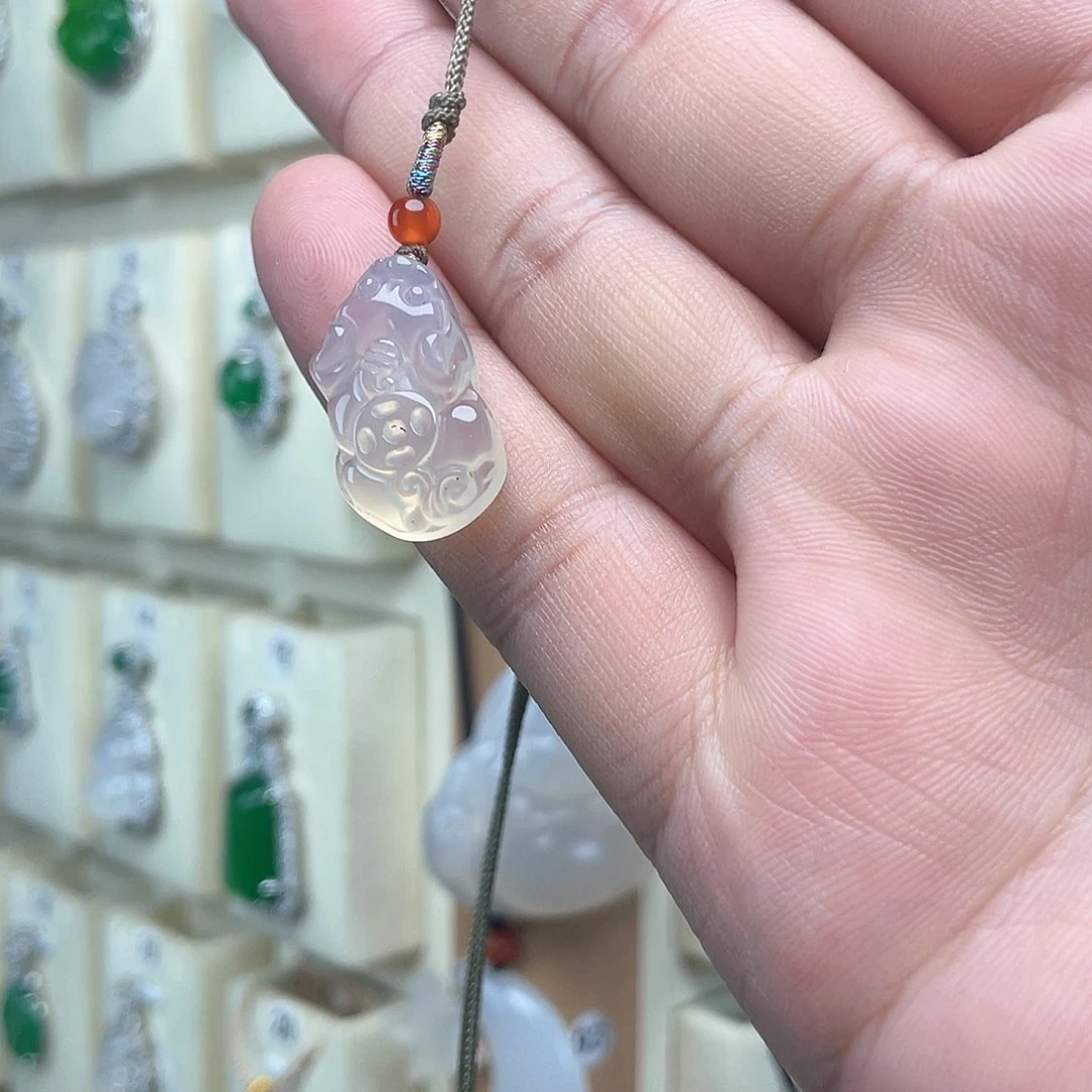 玛瑙/玉髓颈饰未镶嵌