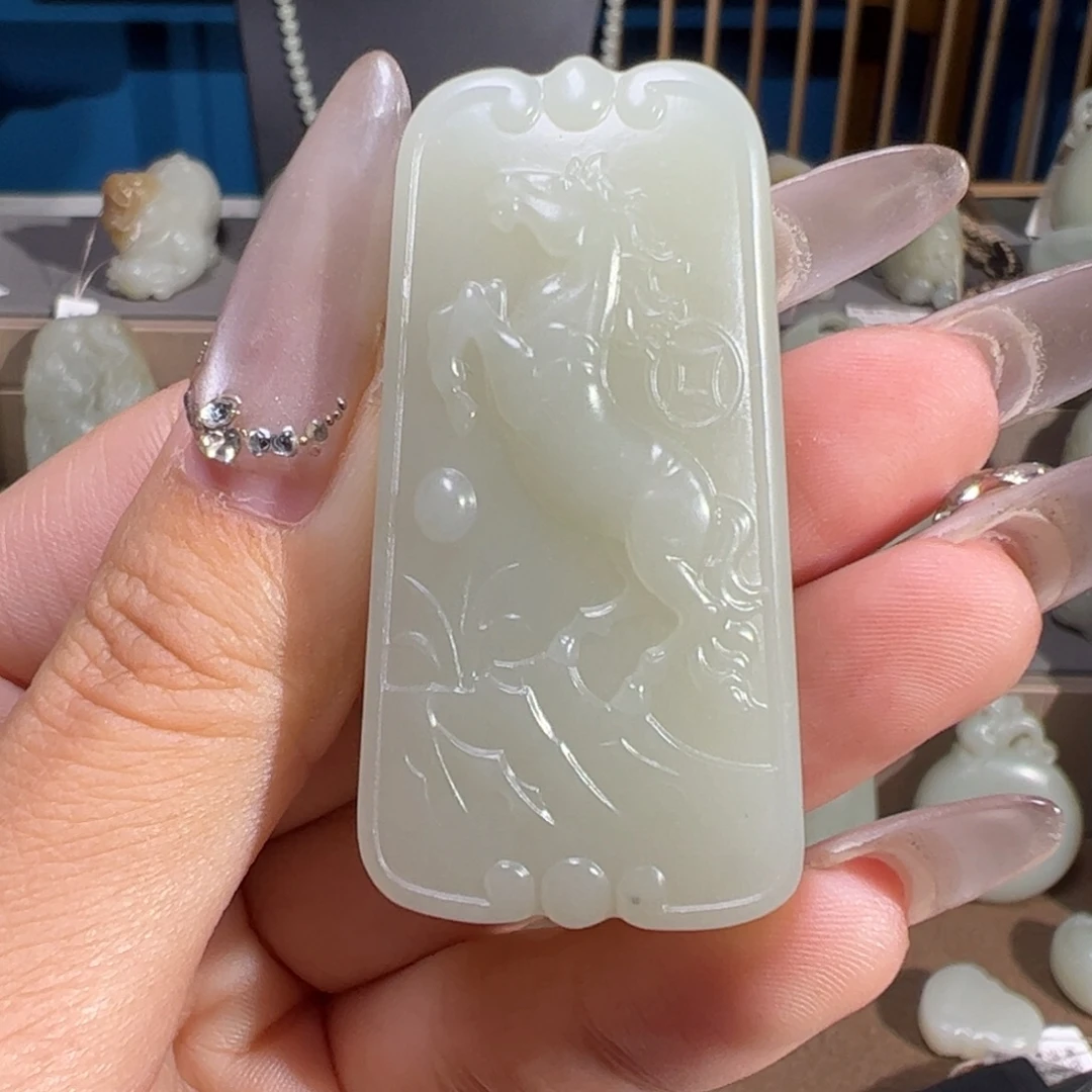 和田玉（糖玉）未镶嵌颈饰