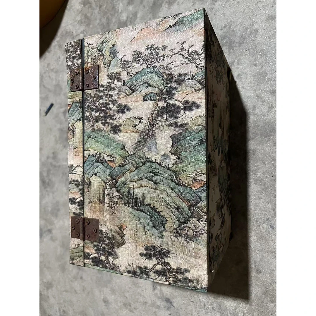 精品摆件绿色山水箱