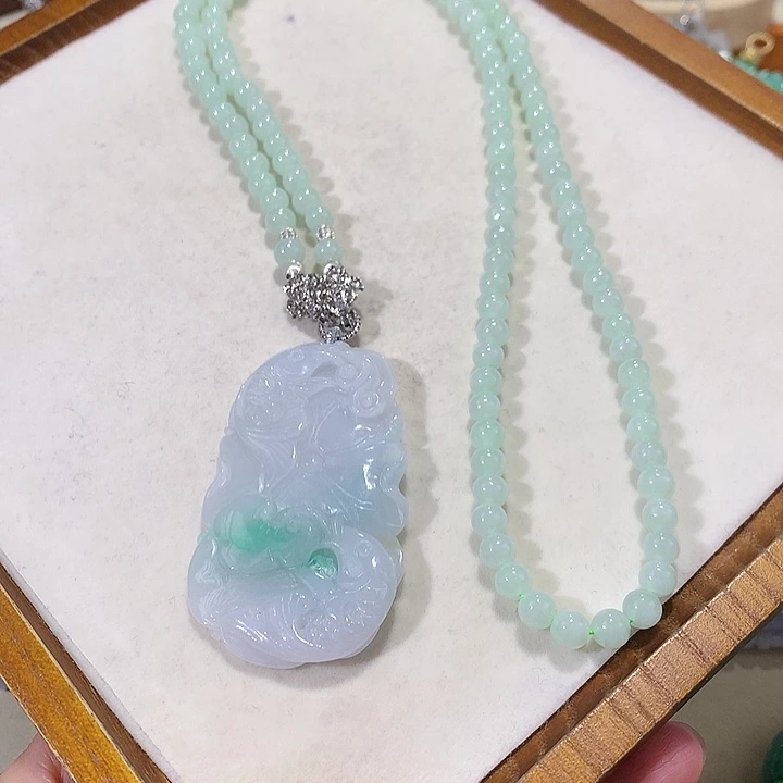 翡翠未镶嵌颈饰翡翠吊坠