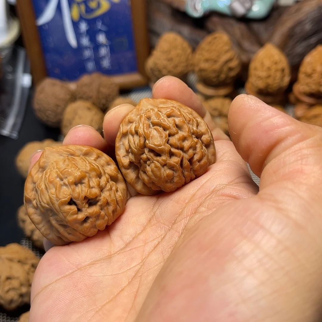 炸***雷核桃手串/手链36金字塔
