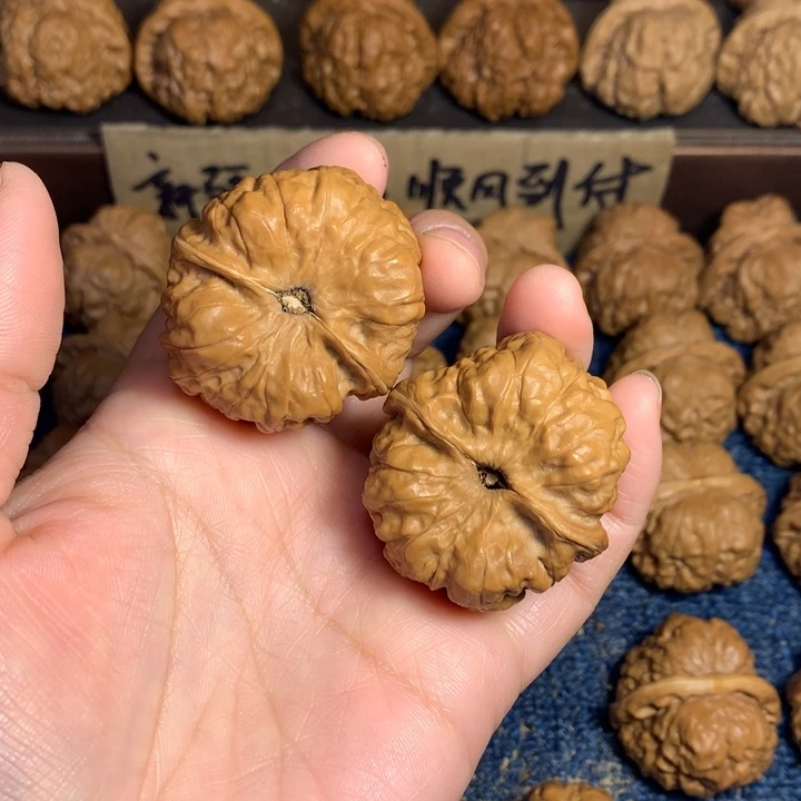 桃核吊坠卡****e蛤蟆核桃