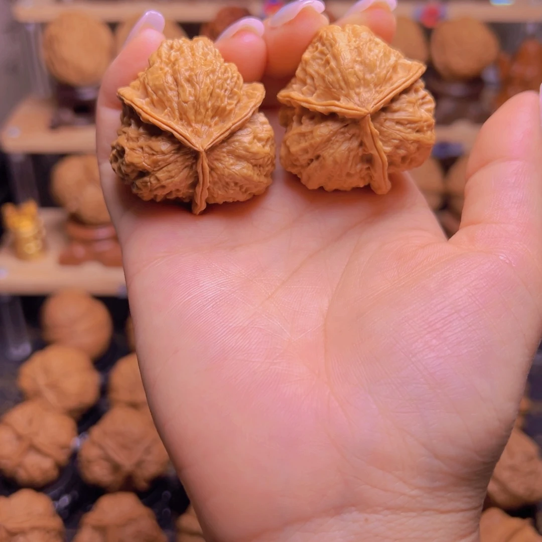 把件桃核密石三棱H42、38……