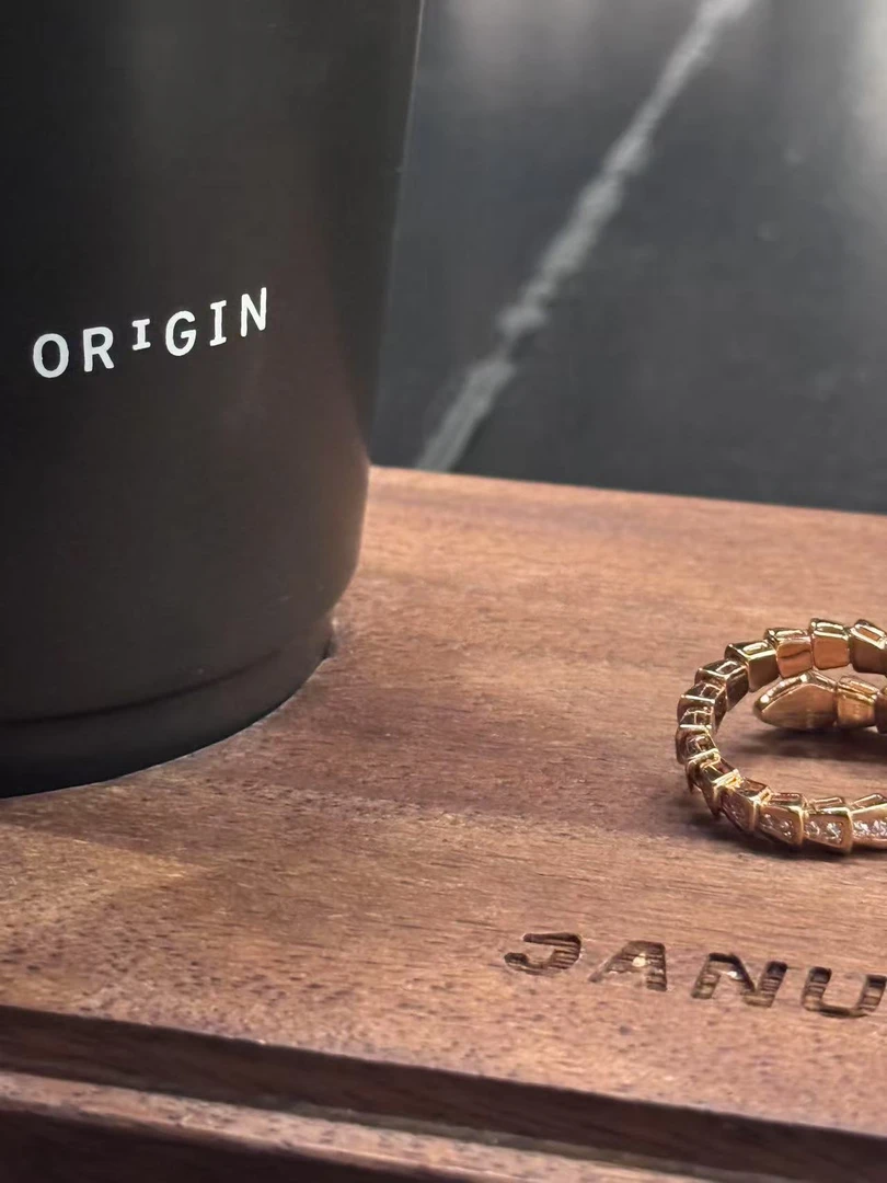 合金合成锆石戒指 LILI CH05-27《灵蛇。满砖戒子》戒指