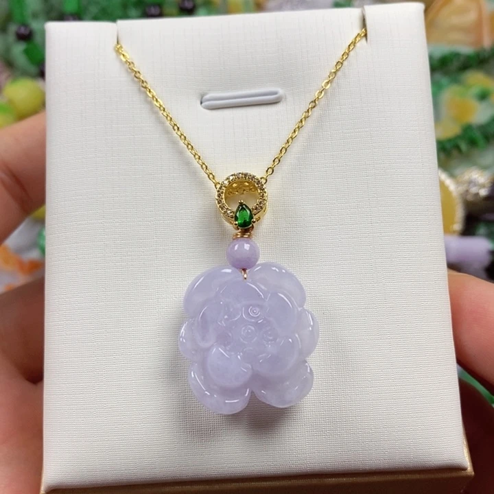 翡翠未镶嵌吊坠(赠链)