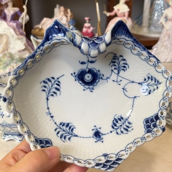 杯欧洲中古瓷器摆件