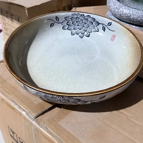 微瑕，不能明火，口径29高度6篮莲