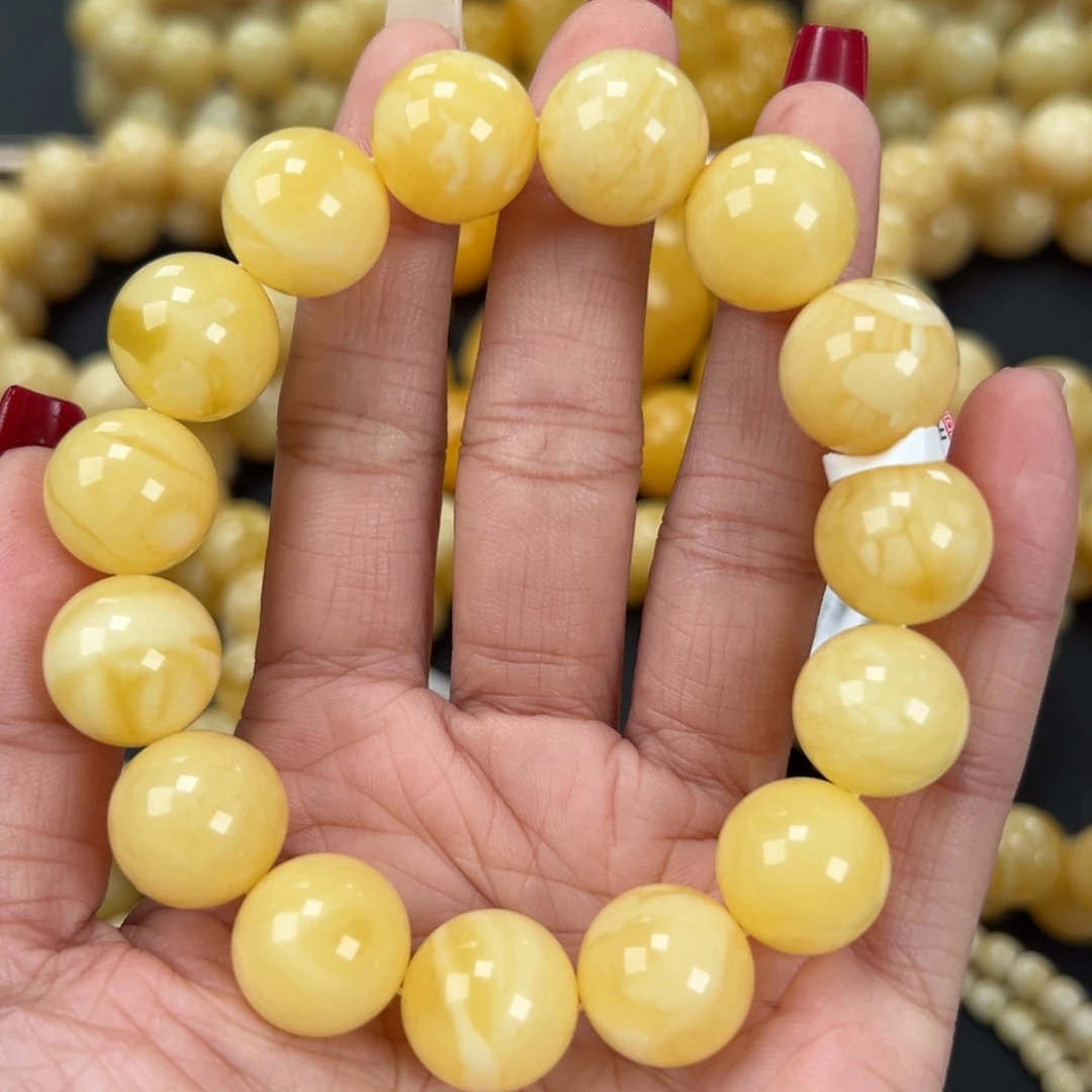 琥珀未镶嵌手链32.6克