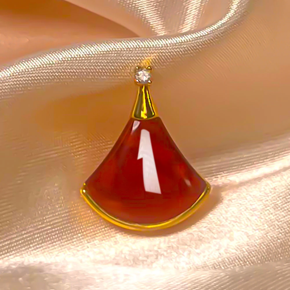 吊坠 大裙子 红玛瑙裙子吊坠18k金镶嵌k黄k枚女士经典