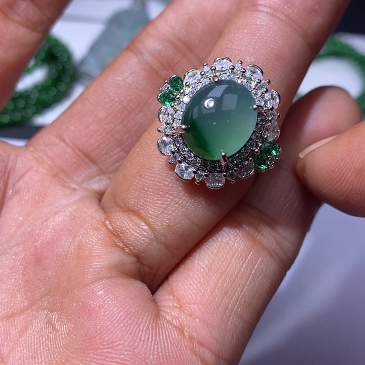 翡翠未镶嵌颈饰天然翡翠