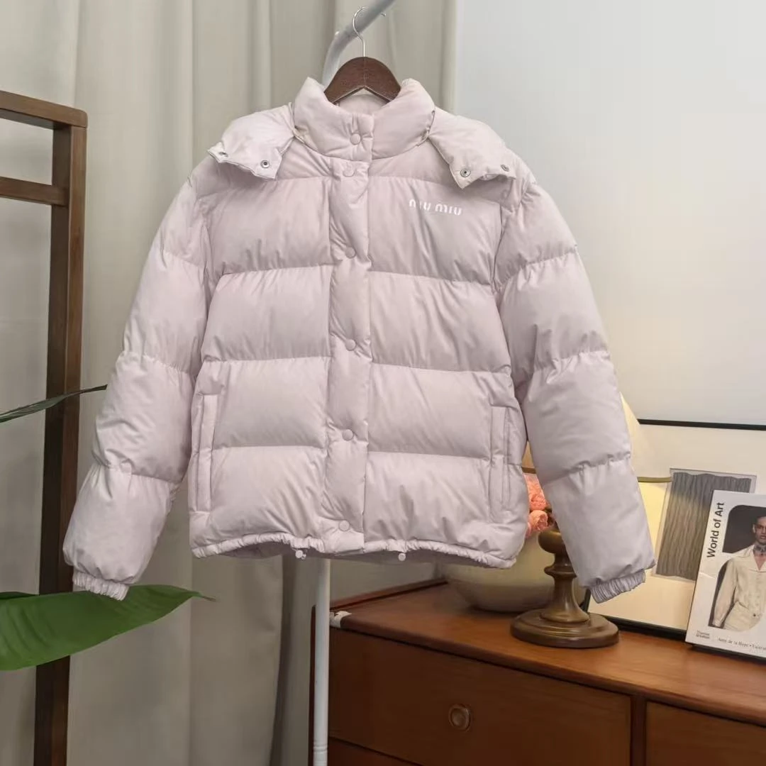 99新 MIU MIU/缪缪 青奢荟/36码/粉色连帽短款羽绒服///////91825