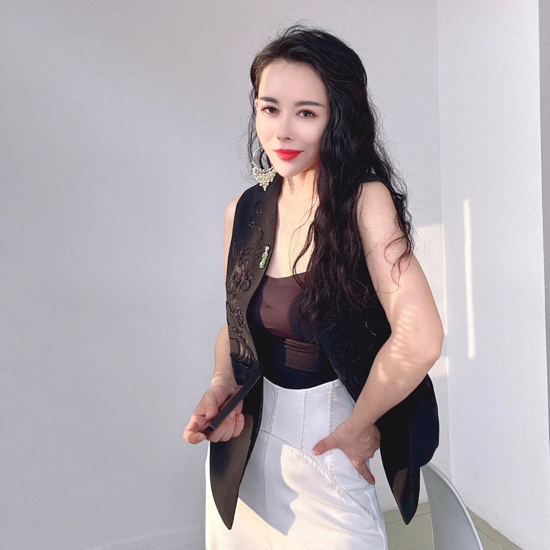 【备注编号】【蓉蓉】-2025深圳南油轻奢女装气质百搭孤品福利