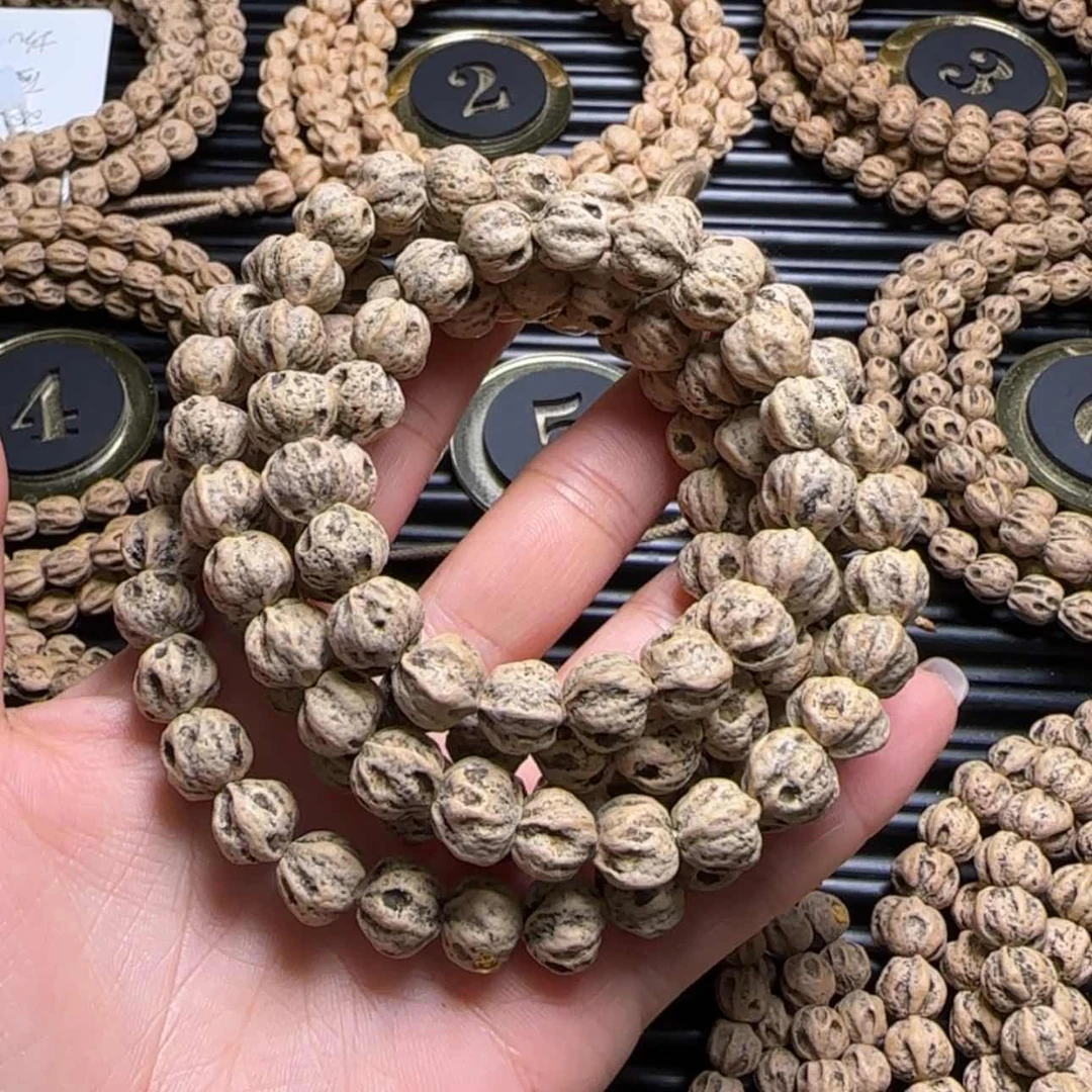 【闪购商品】柏香籽/百香籽吊坠?****I