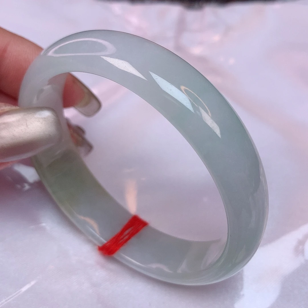 翡翠手镯（贵妃镯）未镶嵌55