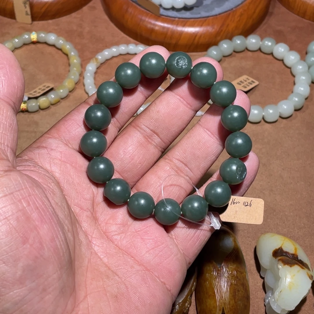 和田玉未镶嵌手串