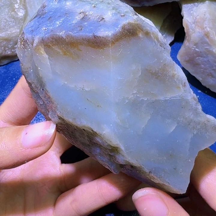 和田玉未镶嵌珠宝半成品