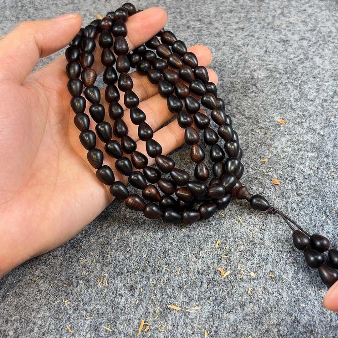 崖柏太行崖柏雷雷碳化水滴精品