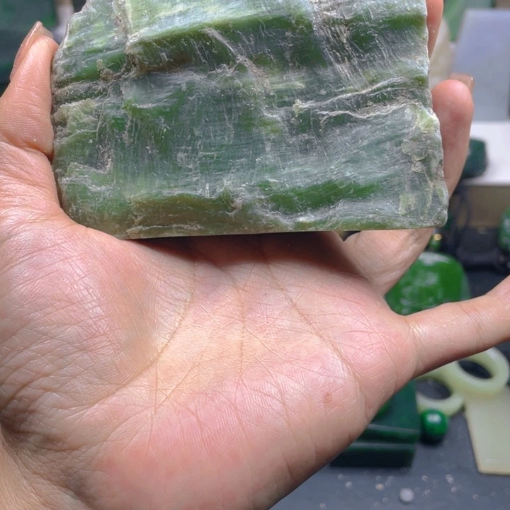 和田玉未镶嵌珠宝半成品