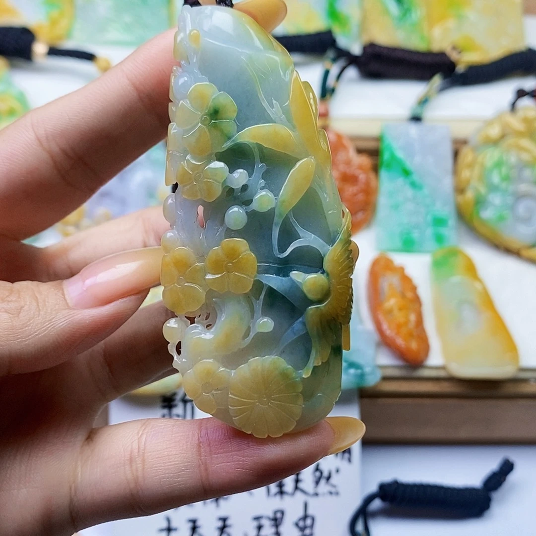 颈饰未镶嵌翡翠翡翠
