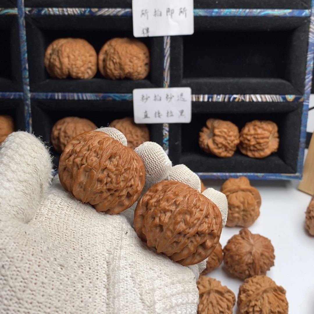 Z***T文玩核桃吊坠44房山正磨全品