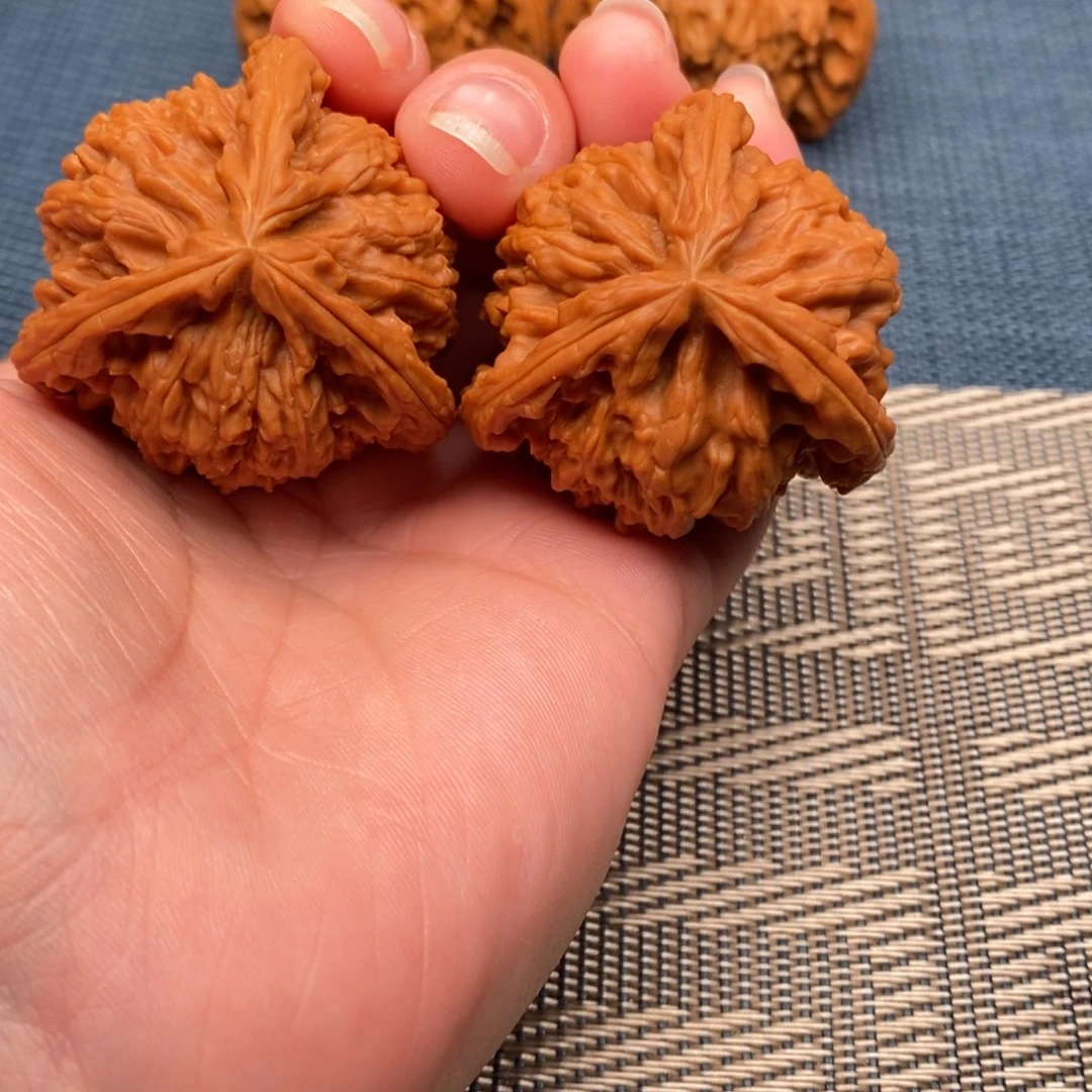 我***了吊坠文玩核桃三棱