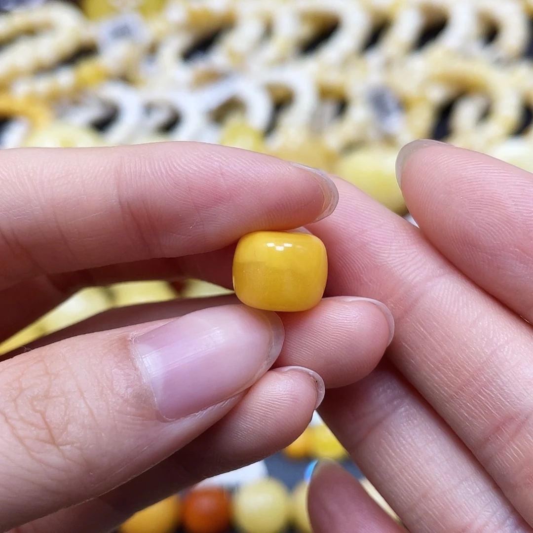 未镶嵌蜜蜡裸石老型11.1✖️9.1mm（1.2mm孔）