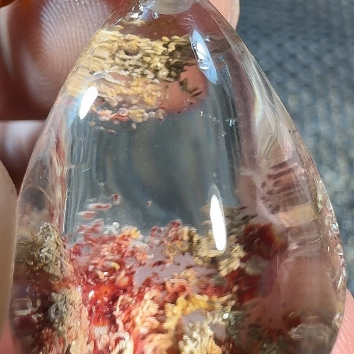 眼***要发晶颈饰未镶嵌你