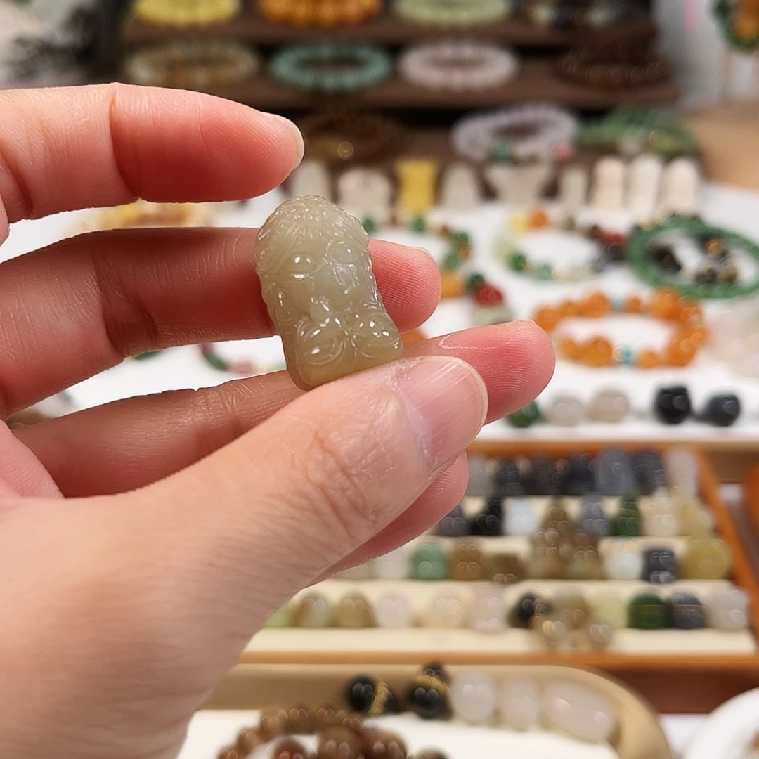 和田玉未镶嵌手链