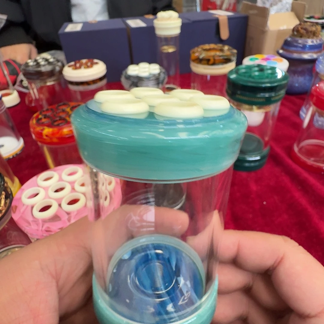 ****️蓝色蝈蝈罐哈哈哈