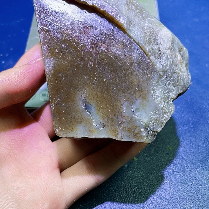 未镶嵌和田玉（糖玉）珠宝半成品