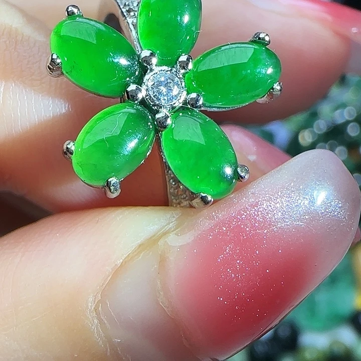 翡翠未镶嵌颈饰天然A货12