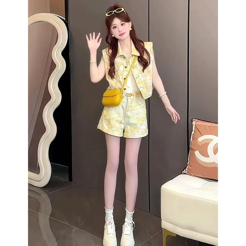2025夏季新款韩版时尚扎染印花无袖牛仔马甲上衣高腰阔腿短裤套装