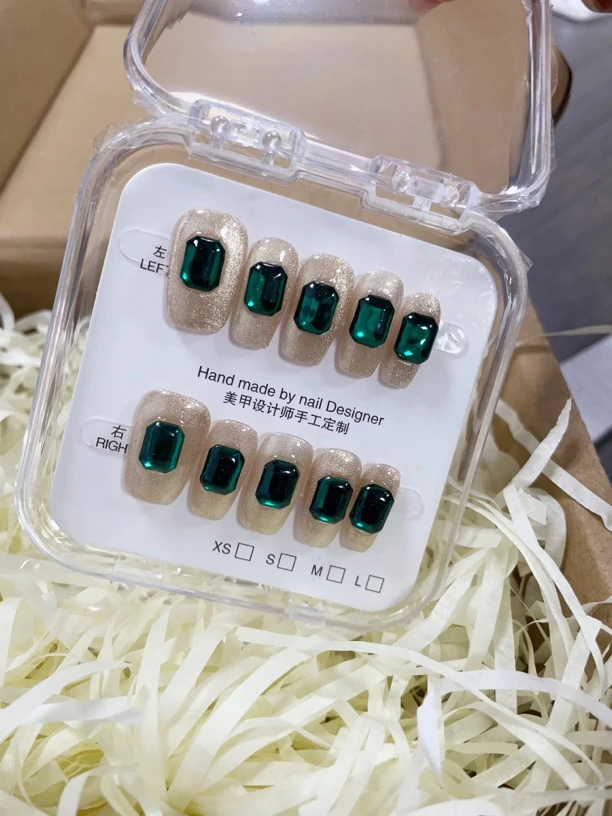 【祖母绿】新款猫眼拼钻显白纯欲招财纯手工穿戴甲轻奢百搭美甲