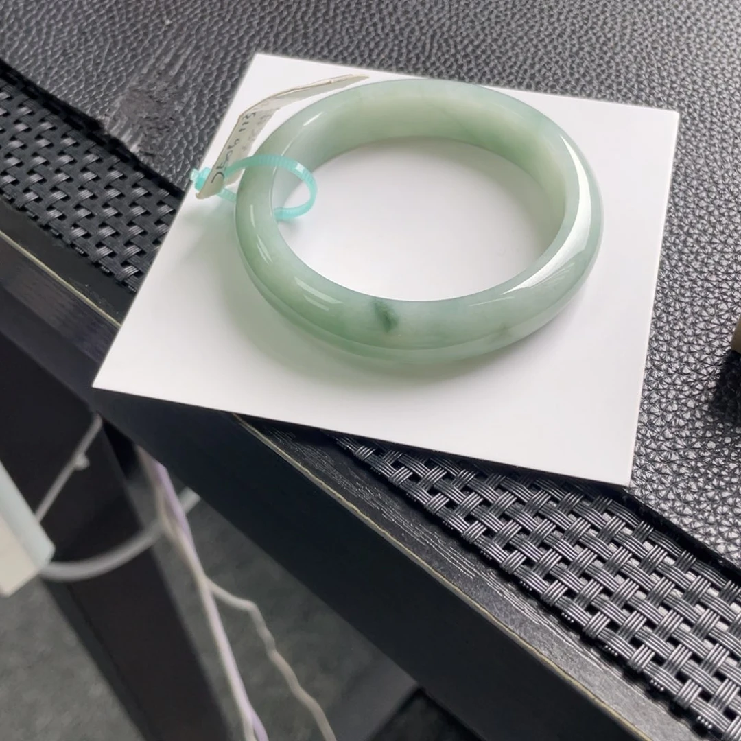 翡翠未镶嵌手镯翡翠手镯57.58圈