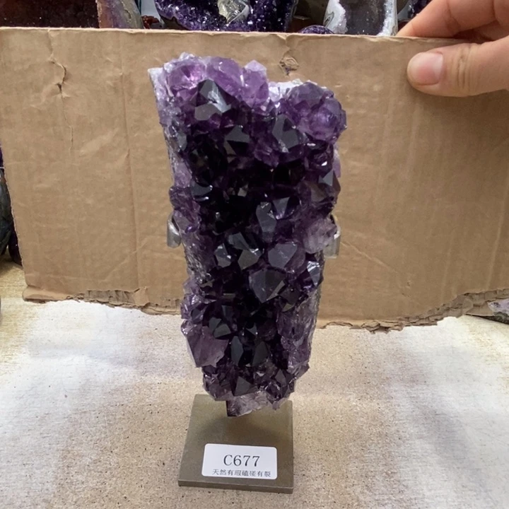 紫晶大型摆件（非配饰）未镶嵌茉***?