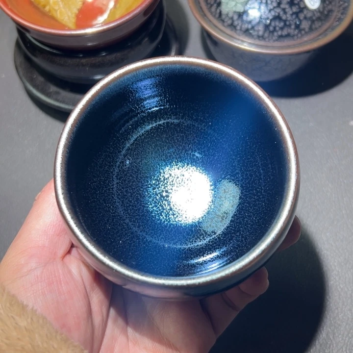 茶盏好想和她谈一下心了