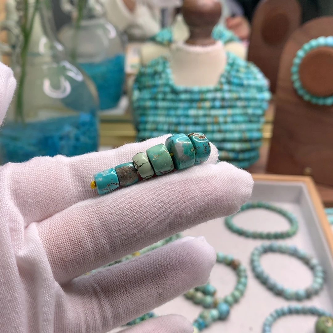 绿松石未镶嵌饰品