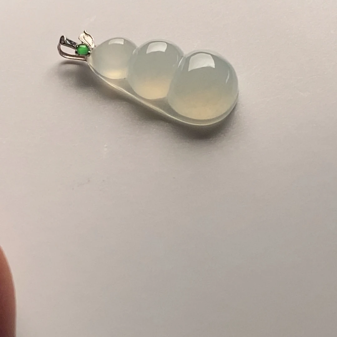 颈饰18K金镶嵌翡翠天然