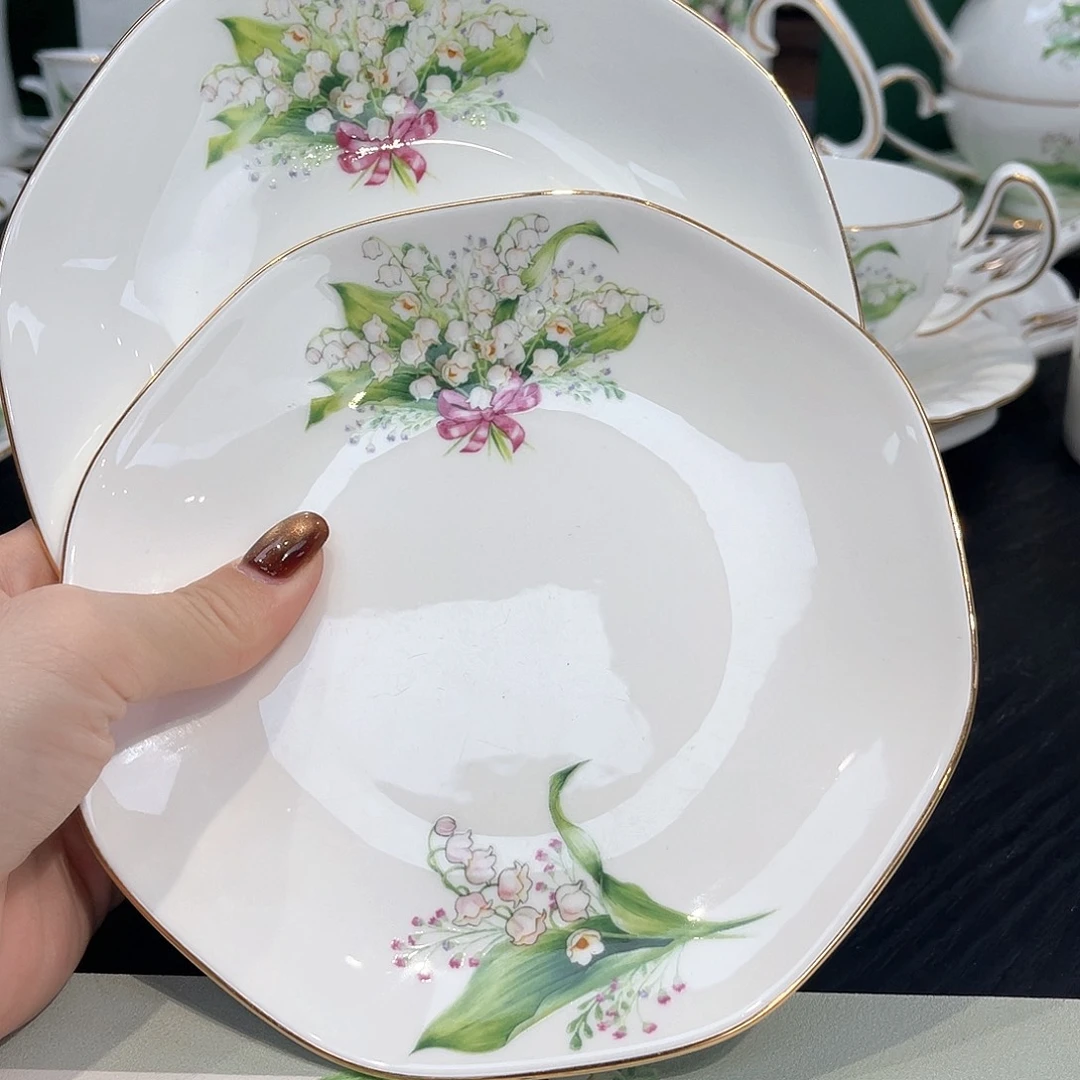 骨瓷6寸//////////：