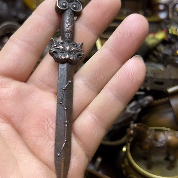 诚信经营精美铜器